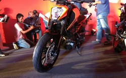 Loạt xe KTM Duke 2017 chốt ngày ra mắt xứ vạn đảo