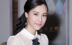 Á hậu Hoàng Oanh xuất hiện xinh đẹp sau chia tay bạn trai Huỳnh Anh