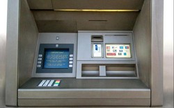 Giật mình với những chiêu đánh cắp tiền và mật khẩu ATM trên khắp TG