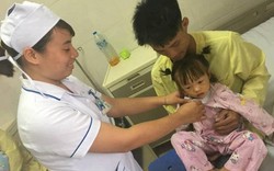 Bé gái bị đau rát vùng kín, nội soi thấy hạt thóc trong bàng quang