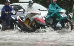 Mưa to từ đêm nay, Hà Nội nguy cơ ngập lụt nhiều nơi