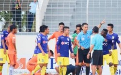 HLV Hà Nội FC lên tiếng về pha "kungfu" của Hoàng Vũ Samson