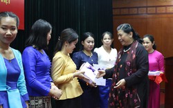 Bà Tòng Thị Phóng: Sơn La tiếp tục đào tạo cán bộ giúp đỡ bạn Lào