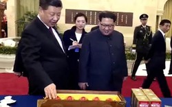 Ông Kim Jong-un nhận "ngập" quà của ông Tập Cận Bình