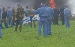 Khói lửa ngút trời ở nơi máy bay Algeria chở hơn 200 người rơi