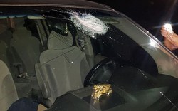 HN: Hàng loạt ô tô bị ném đá trên cao tốc trong đêm