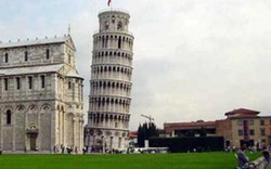 Du khách đột tử khi leo tháp nghiêng ở Italy