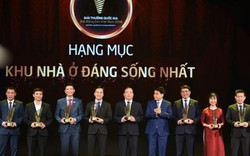 Chủ tịch Hà Nội Nguyễn Đức Chung trao giải 10 khu nhà đáng sống nhất VN