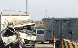 Xe tải đâm trạm BOT cầu Đồng Nai