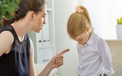 12 câu nói cha mẹ tuyệt đối không sử dụng khi mắng con