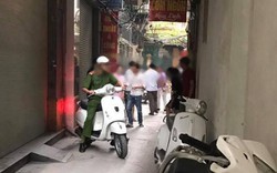 Cô gái trẻ chết trong tư thế treo cổ tại phòng trọ ở phố Trần Duy Hưng