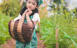 Bộ ảnh "hot girl bên vườn rau" - cô bé 5 tuổi đốn tim dân mạng