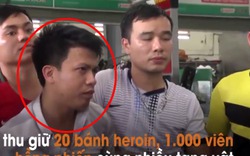 Clip: Mật phục bắt đối tượng giấu 20 bánh heroin trong cốp ôtô