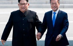 Nhà Xanh: Tổng thống ngẫu hứng cùng Kim Jong-un