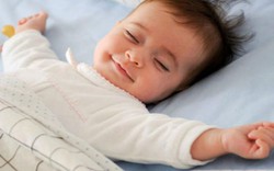 Em bé say ngủ khi được massage thu hút triệu lượt xem