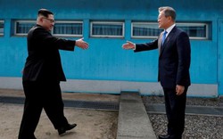 Bí mật trong đôi giày của ông Kim Jong-un khi gặp Tổng thống Hàn Quốc