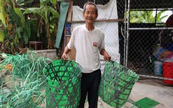 Cụ ông 70 tuổi chế tạo ra những chiếc sọt rác độc nhất vô nhị