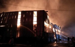 Cháy lớn tại Khu công nghiệp Vĩnh Lộc