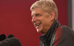 HLV Wenger gây sốc trong buổi họp báo cuối cùng ở Arsenal