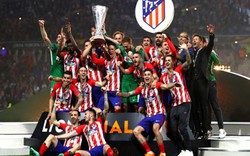 CHÙM ẢNH: Atletico Madrid tưng bừng đón chiếc cúp Europa League thứ 3