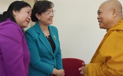 Lãnh đạo TP.HCM thăm, chúc mừng nhân Đại lễ Phật Đản