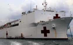 Tàu "siêu bệnh viện" của Hải quân Mỹ đến Nha Trang