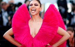 Những bộ đầm độc, lạ "không giống ai" trên thảm đỏ Cannes