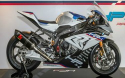 Ngắm tuyệt phẩm 2018 BMW Motorrad HP4 Race giá 2,8 tỷ đồng