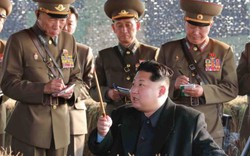 Kim Jong-un sợ đảo chính quân sự khi đi Singapore gặp Trump  