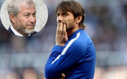 HLV Conte dọa nạt lãnh đạo Chelsea về chuyện sa thải
