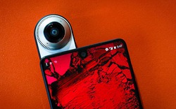 Andy Rubin sẵn sàng bán Essential Products, Essential Phone 2 tan vào mây khói