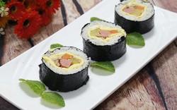 Tuyệt chiêu cuốn sushi không cần mành tre mà vẫn tròn đẹp xuất sắc