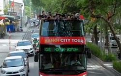 Khách Tây: "Xe buýt 2 tầng tại Hà Nội tốt hơn nhiều nơi khác"