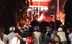 Phó Bí thư Bình Thuận thông tin về vụ phá cổng ủy ban tỉnh, đốt xe