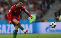 Ronaldo tỏa sáng, Bồ Đào Nha thoát hiểm trước Tây Ban Nha
