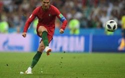 HLV Hierro “ngả mũ” khi Ronaldo lập hattrick đầu tiên tại World Cup 2018