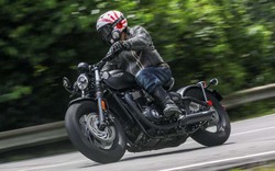 Bonneville Bobber Black 2018 có màu mới, giá 427 triệu đồng