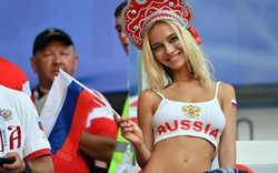 "Thiên thần khiêu dâm Nga" gây chú ý khi tái xuất trong trận gặp Uruguay
