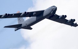 Mỹ tìm cách gắn "mẹ của các loại bom" lên "pháo đài bay" B-52