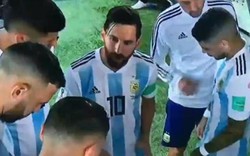 Bằng chứng Messi thay HLV Sampaoli chỉ đạo các cầu thủ Argentina