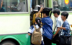 Nhiều trẻ em gái bị quấy rối tình dục trên xe buýt