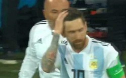 HLV Sampaoli phải hỏi ý kiến... Messi về việc thay người