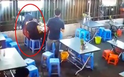 Cặp đôi thân mật trong quán ăn ở Sài Gòn gây phẫn nộ