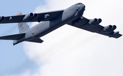 Tin thế giới: Taliban bắn rơi pháo đài bay B-52 Mỹ ở Afghanistan