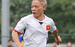 ẢNH: Cầu thủ U60 vẫn đá nhiệt trong giải bóng đá báo NTNN/Dân Việt