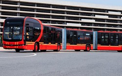 Trung Quốc ra mắt xe bus điện dài nhất thế giới với sức chứa 250 người