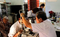 Quảng Nam: 270 người nghèo được mổ mắt miễn phí