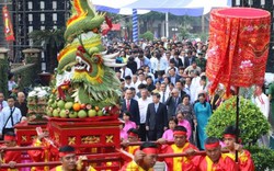 Hàng ngàn người dân phía Nam dự Lễ Giỗ Quốc Tổ Hùng Vương