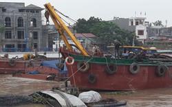 Hải Phòng: Hai tàu chở than chìm trên sông Tam Bạc