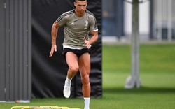 Cựu sao Real: "Ronaldo tập cùng đồng đội như đá bóng với trẻ con"